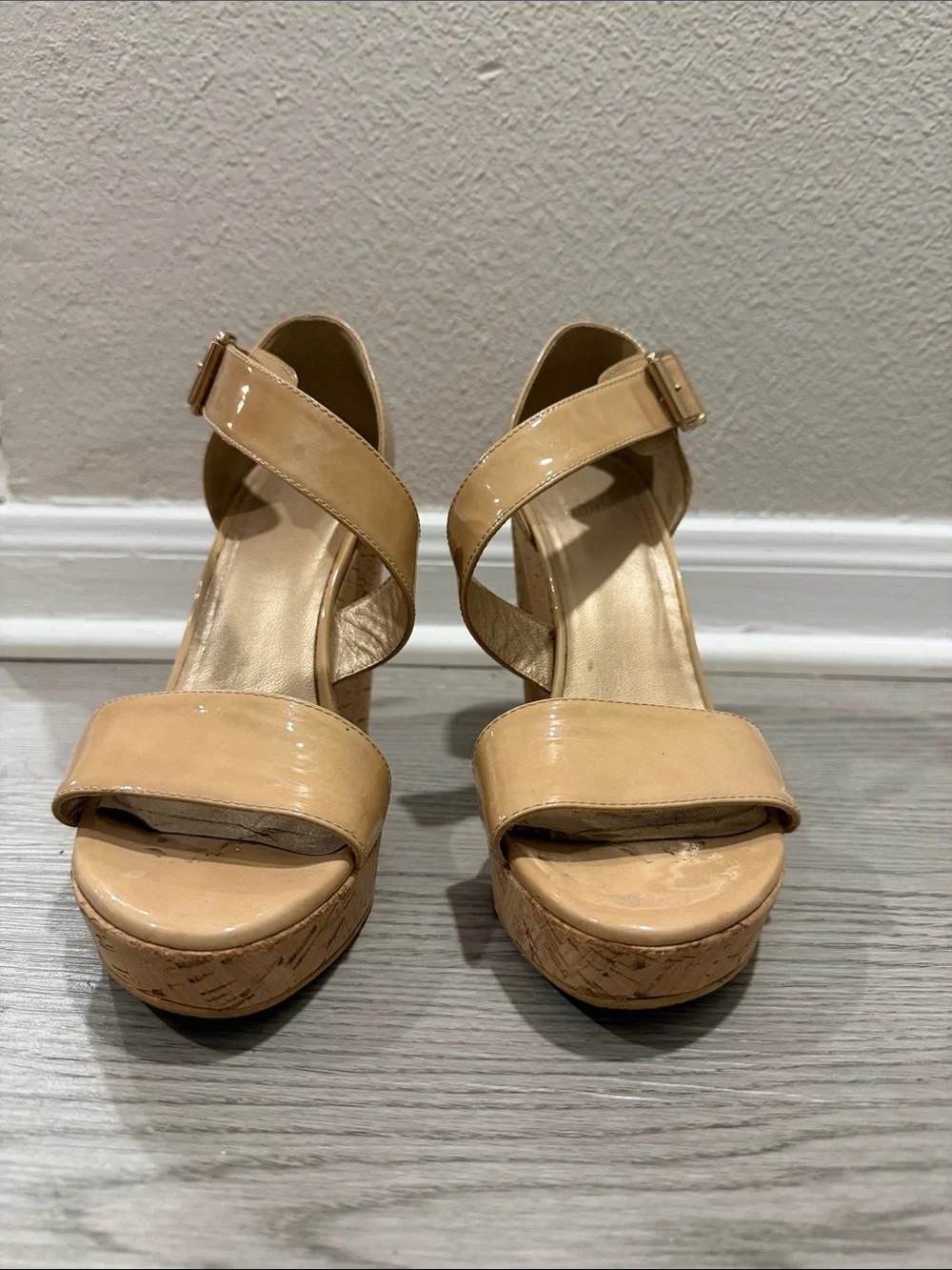 Stuart Weitzman Patent Tan Platform Wedge Sandals - Picture 7 of 8